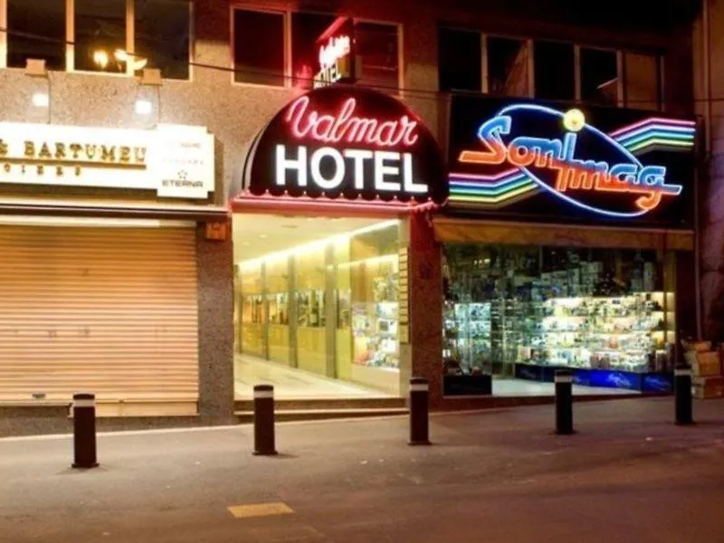 **  Glaner Hotel Cafe Andorra la Vella Andorra